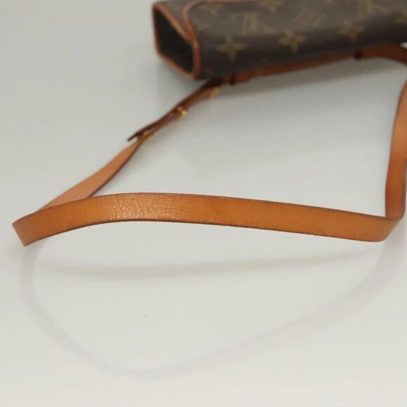 LOUIS VUITTON Monogram Pochette Florentine Waist bag M51855 LV Auth 132335 - Picture 8 of 15